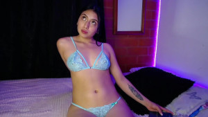 Watch leyla__thomson recorded live streams from Stripchat on 2024/04/25, Cam Archive