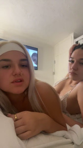 Watch doubletroublex4 recorded live streams from CAM4 on 2024/03/17, Cam Archive