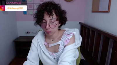 Watch little__amy_ recorded live streams from Stripchat on 2024/04/19, Cam Archive