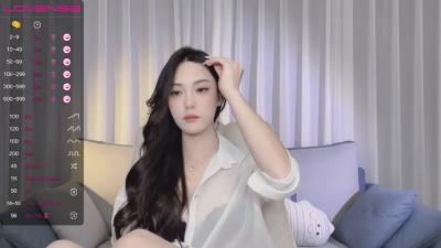 Watch uuxiaocai recorded live streams from Stripchat on 2023/08/31, Cam Archive