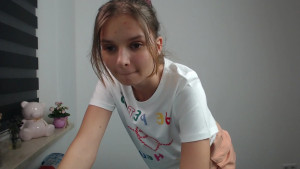 Watch vivien_slender recorded live streams from Chaturbate on 2024/07/31, Cam Archive