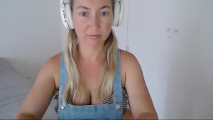 Watch valerykiwii recorded live streams from Chaturbate on 2025/02/27, Cam Archive