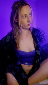 Watch Crawltoaveena recorded live streams from CAM4 on 2025/03/12, Cam Archive