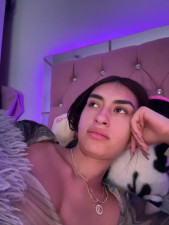 Watch Alejandraa_pinkk recorded live streams from Stripchat on 2025/03/15, Cam Archive