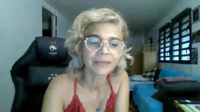 Watch francelune recorded live streams from Chaturbate on 2025/03/22, Cam Archive