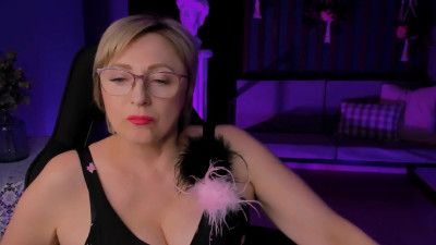 Watch sugarvi recorded live streams from Chaturbate on 2025/03/22, Cam Archive