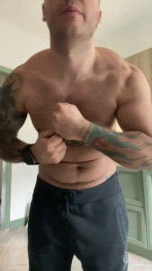Watch fatcock_91 recorded live streams from CAM4 on 2025/03/23, Cam Archive