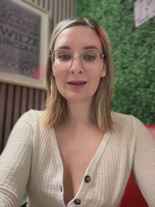 Watch The_Snowwhitee recorded live streams from Stripchat on 2025/03/25, Cam Archive