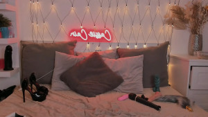 Watch naughtycasssy recorded live streams from Chaturbate on 2025/06/05, Cam Archive