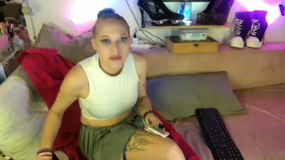 Watch Harleyhot13061 recorded live streams from Stripchat on 2025/06/06, Cam Archive