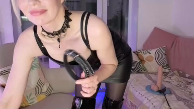 Watch AbsoluteGoddess recorded live streams from Stripchat on 2025/06/06, Cam Archive