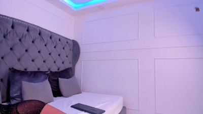 Watch chloee_walker recorded live streams from Chaturbate on 2025/06/26, Cam Archive