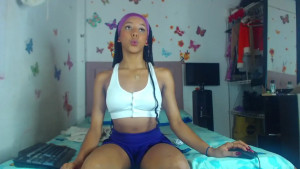 Watch roxxi_queen recorded live streams from Chaturbate on 2025/06/26, Cam Archive