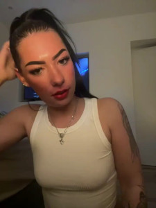 Watch queenshirin69 recorded live streams from Stripchat on 2025/06/22, Cam Archive