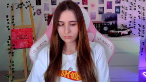 Watch AliceCharmy recorded live streams from Stripchat on 2025/06/22, Cam Archive