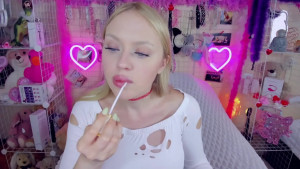 MindyKally