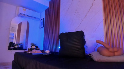 Watch emiilycollins1 recorded live streams from Chaturbate on 2025/06/21, Cam Archive