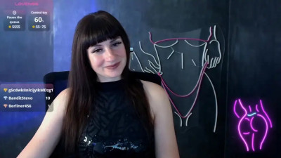 Watch karolina_mia recorded live streams from Chaturbate on 2025/06/20, Cam Archive