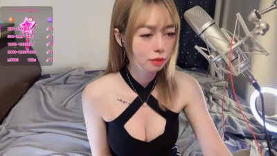 Watch QcherryQ recorded live streams from Stripchat on 2025/06/19, Cam Archive