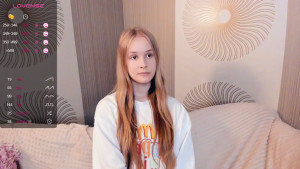 Watch KylaNahari recorded live streams from Stripchat on 2025/08/04, Cam Archive