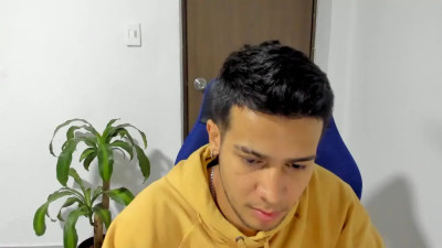 Watch abelasburgo recorded live streams from Chaturbate on 2025/08/05, Cam Archive