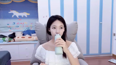 Watch meiting-666 recorded live streams from Stripchat on 2025/08/05, Cam Archive