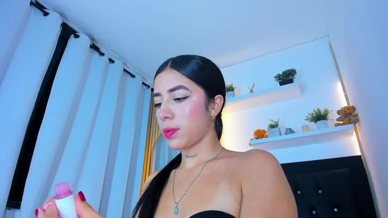 Watch steisy_star recorded live streams from Stripchat on 2026/02/19, Cam Archive