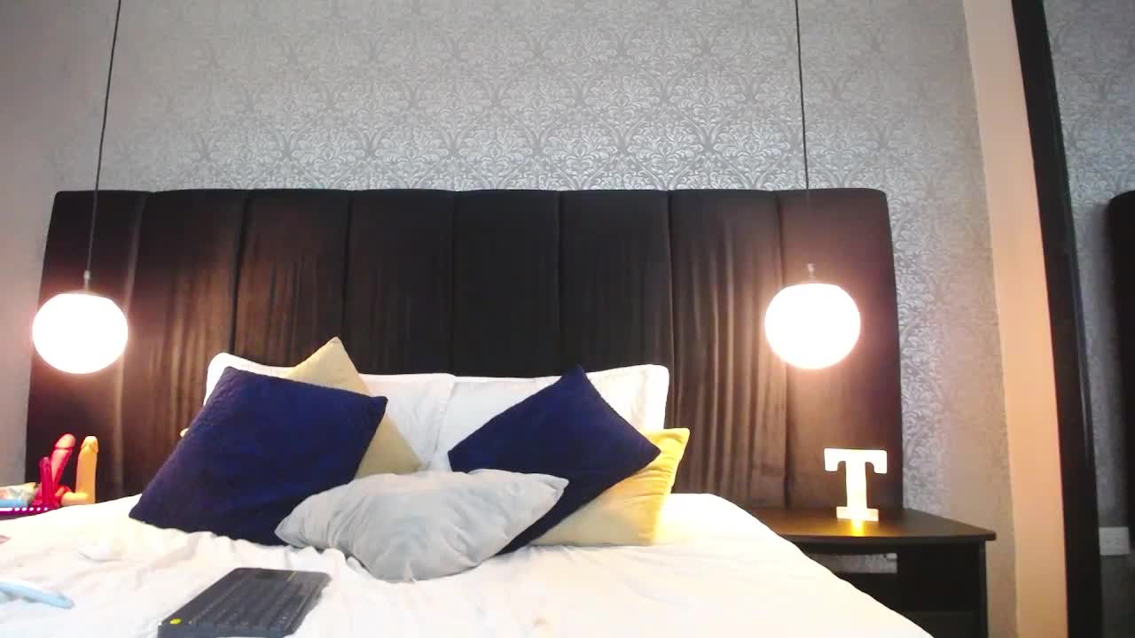 Watch Tatty_Stonnes recorded live streams from Stripchat on 2026/02/17, Cam Archive