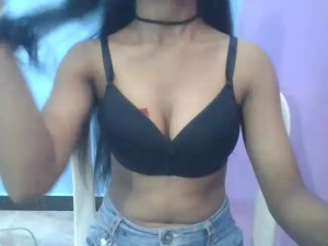 Watch Frah_jaan recorded live streams from Stripchat on 2026/02/03, Cam Archive