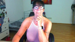 Watch Sylly recorded live streams from Stripchat on 2026/02/03, Cam Archive