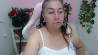 Watch stepmother_105 recorded live streams from Stripchat on 2026/01/22, Cam Archive