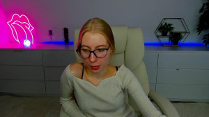 Watch Alina_Blonde recorded live streams from Stripchat on 2026/01/19, Cam Archive