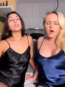 Watch Keep_us_wild recorded live streams from Stripchat on 2026/01/17, Cam Archive