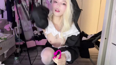 Watch Yiyi-707 recorded live streams from Stripchat on 2026/01/17, Cam Archive