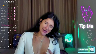 Watch alianna_solo_kiss recorded live streams from Chaturbate on 2026/01/04, Cam Archive