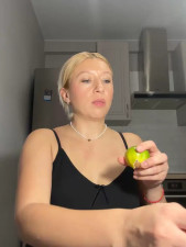 Watch Kittie_Valentine recorded live streams from Stripchat on 2026/01/04, Cam Archive