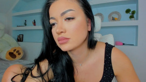 Watch juliexxx recorded live streams from Stripchat on 2026/01/02, Cam Archive