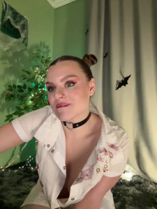 Watch Mary_lost recorded live streams from Stripchat on 2026/01/01, Cam Archive