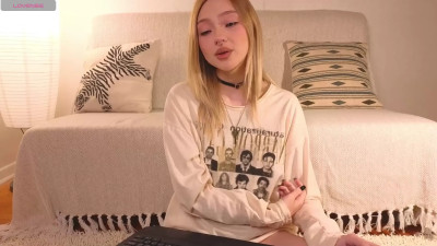 Watch baby_adele recorded live streams from Chaturbate on 2025/12/28, Cam Archive