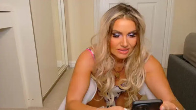 Watch tinkerbell822 recorded live streams from Chaturbate on 2025/12/27, Cam Archive