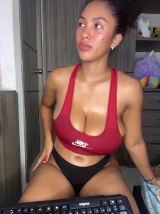 Watch Mia_sweet80 recorded live streams from Stripchat on 2025/12/27, Cam Archive