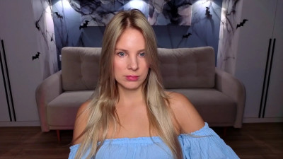 Watch melaniebennett recorded live streams from Stripchat on 2025/12/26, Cam Archive