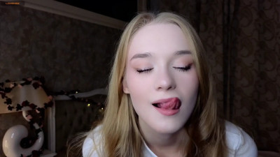 Watch Emma_Frosty recorded live streams from Stripchat on 2025/12/24, Cam Archive