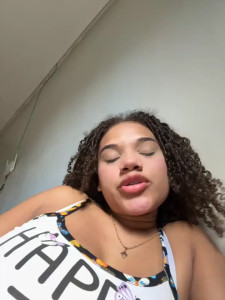 Watch Bombomziin recorded live streams from Stripchat on 2025/12/23, Cam Archive