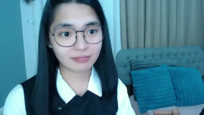 Watch zhaviahale recorded live streams from Chaturbate on 2025/12/23, Cam Archive