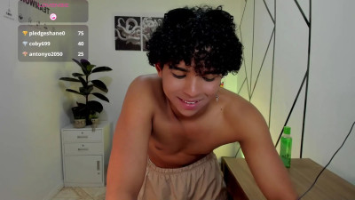 Watch noah_smith04 recorded live streams from Chaturbate on 2025/12/23, Cam Archive