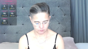 Watch StaceyDarling recorded live streams from Chaturbate on 2025/12/16, Cam Archive