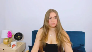 Watch LeaNaughty recorded live streams from Stripchat on 2025/12/14, Cam Archive
