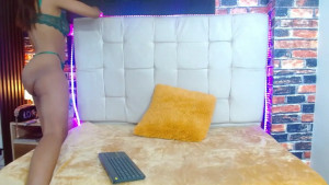 Watch mari_lunabrown recorded live streams from Stripchat on 2025/12/14, Cam Archive