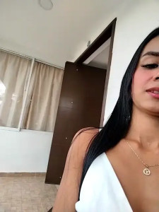 Juliana_Xander